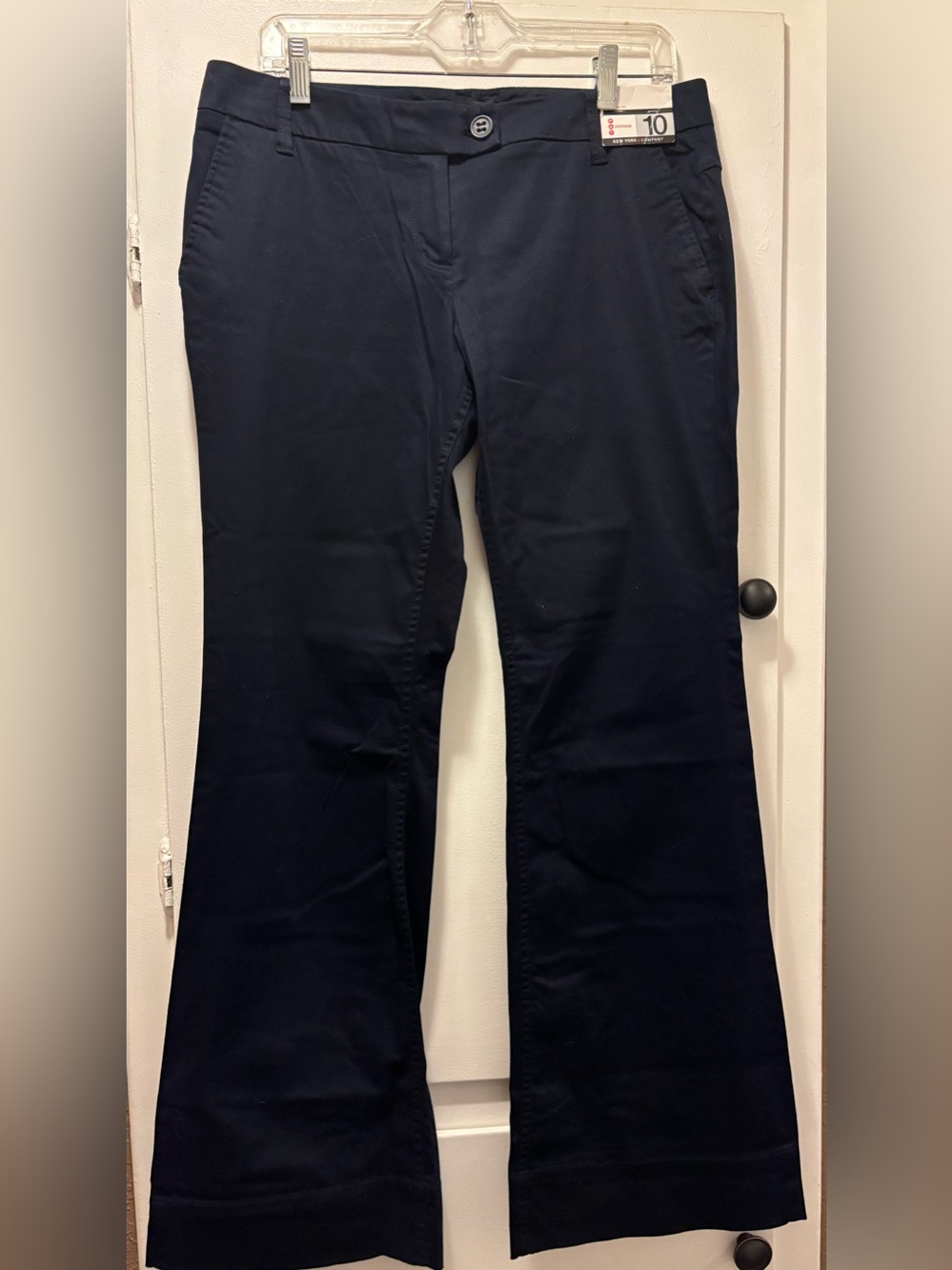 New York & Co Navy Flare Leg Downtown Rise Pants, size 10 Average
